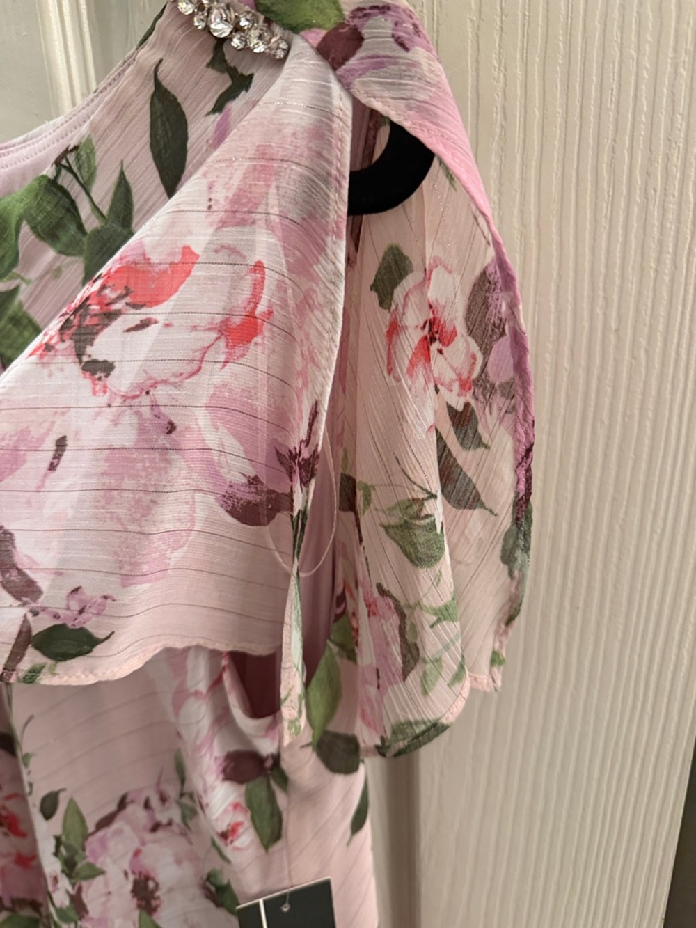 SLNY Pink Floral Tiered Midi Dress with Green Foliage - Picture 5 of 12